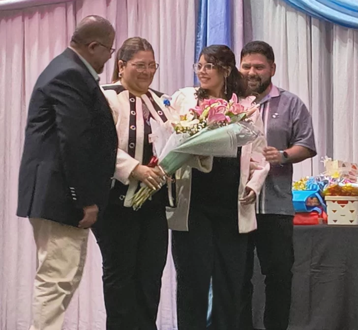 Despedida a una reconocida docente Despedida a una reconocida docente