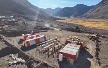 Los azules busca 600 millones de dólares para producir cátodos de cobre en el país