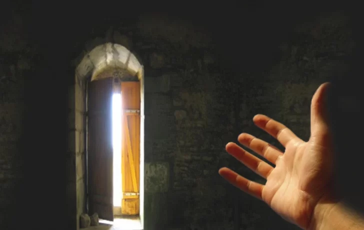 Entrar por la puerta estrecha