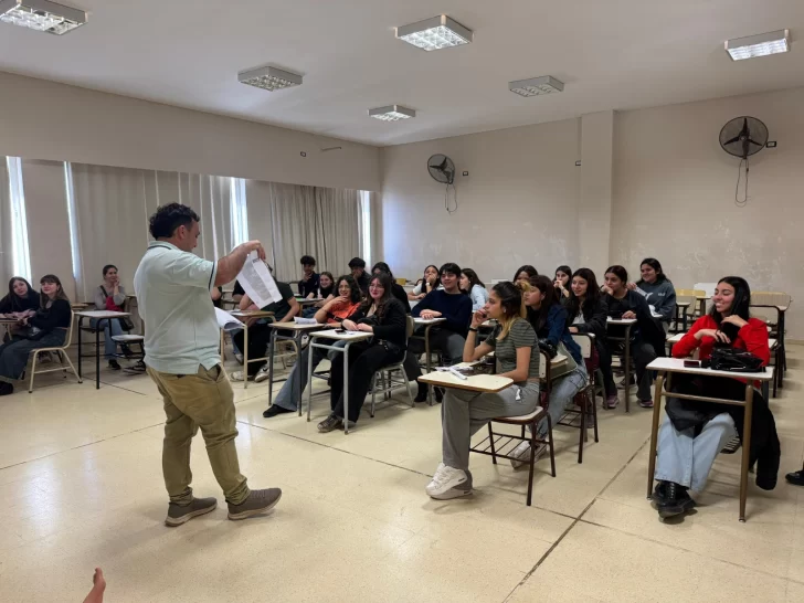 Tour Universitario: nueva alternativa para conocer las carreras de la UCCuyo Tour Universitario: nueva alternativa para conocer las carreras de la UCCuyo