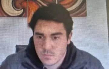 Un condenado por abuso sexual se arrancó la tobillera y se fugó en plena audiencia virtual Un condenado por abuso sexual se arrancó la tobillera y se fugó en plena audiencia virtual