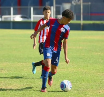 Dolor en San Lorenzo por la muerte de un futbolista juvenil de 15 años Dolor en San Lorenzo por la muerte de un futbolista juvenil de 15 años