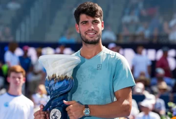 Carlos Alcaraz se consagró campeón del Masters 1000 de Cincinnati tras el retiro de Jannik Sinner Carlos Alcaraz se consagró campeón del Masters 1000 de Cincinnati tras el retiro de Jannik Sinner