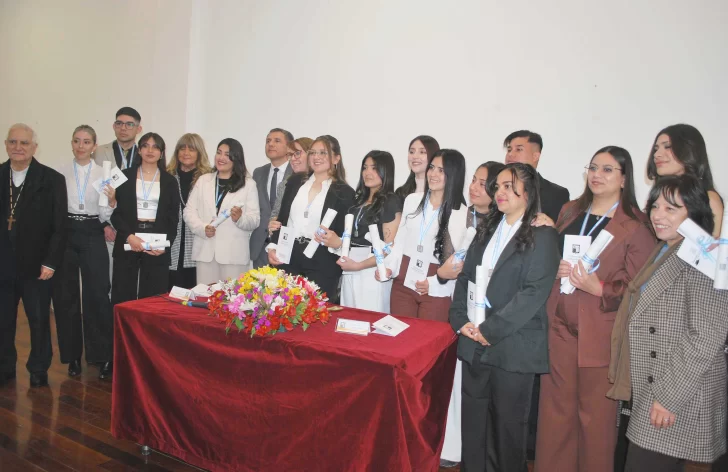 Jáchal tiene desde hace unos días 14 nuevos enfermeros universitarios Jáchal tiene desde hace unos días 14 nuevos enfermeros universitarios