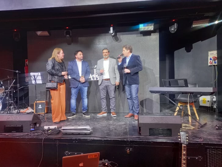 VINO2-728x546 VINO2-728x546