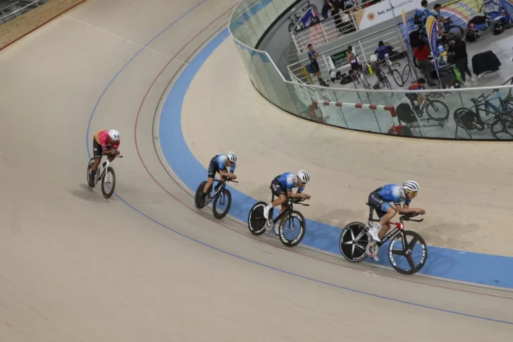 El rosarino Tomás Ruiz ganó la tercera fecha de la temporada de pista sanjuanina El rosarino Tomás Ruiz ganó la tercera fecha de la temporada de pista sanjuanina