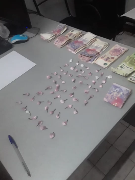 Desbaratan kiosco de droga en Chimbas: madre e hija fueron detenidas con cocaína Desbaratan kiosco de droga en Chimbas: madre e hija fueron detenidas con cocaína