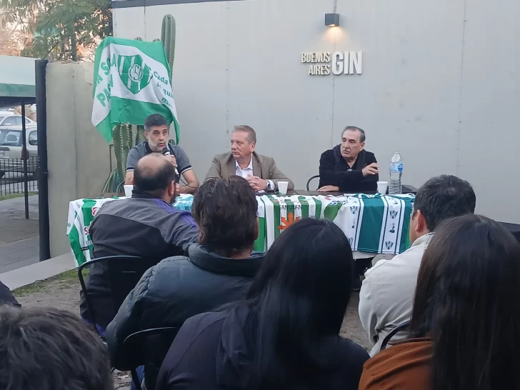 El candidato Nélson López y lo que pretende con Sportivo: sanear el club, crear “La casa del socio” y la “Tarjeta 1919” El candidato Nélson López y lo que pretende con Sportivo: sanear el club, crear “La casa del socio” y la “Tarjeta 1919”