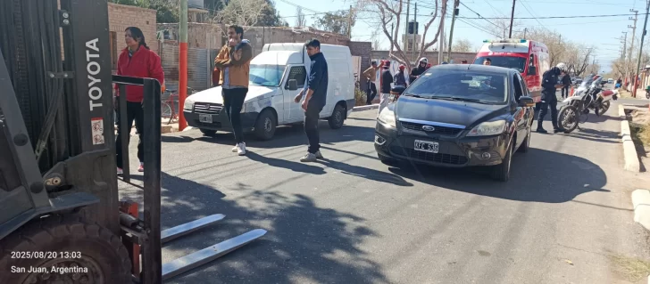 Confusa gresca en la puerta de un mayorista terminó con un hombre en el hospital y otro detenido Confusa gresca en la puerta de un mayorista terminó con un hombre en el hospital y otro detenido
