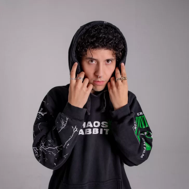 WhatsApp-Image-2025-08-28-at-23.29.34-728x728