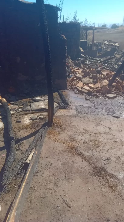 WhatsApp-Image-2025-08-28-at-9.49.56-AM-2-409x728