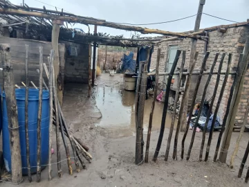 Temporal de Santa Rosa en San Juan: familias evacuadas en Sarmiento, 25 de Mayo y Caucete