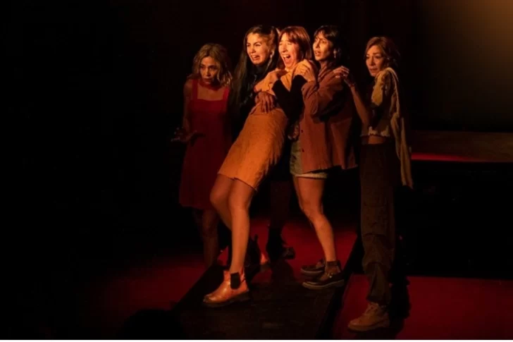 “Abrazadas en el abismo”, de Marcelo Olivero, se repone en la Sala Auditórium