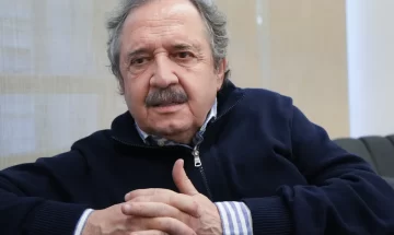 Ricardo Alfonsín: “Estamos muy preocupados por lo que está pasando con la democracia” Ricardo Alfonsín: “Estamos muy preocupados por lo que está pasando con la democracia”