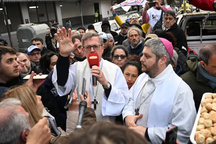 El arzobispo de Buenos Aires, duro contra el gobierno: “No podemos desentendernos de los que sufren”
