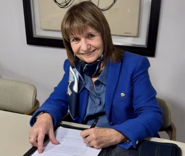 Bullrich oficializó su candidatura a senadora por la ciudad de Buenos Aires Bullrich oficializó su candidatura a senadora por la ciudad de Buenos Aires
