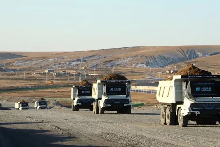 Los camiones fantasma que revolucionan la actividad minera