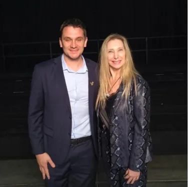 chicone-y-karina chicone-y-karina