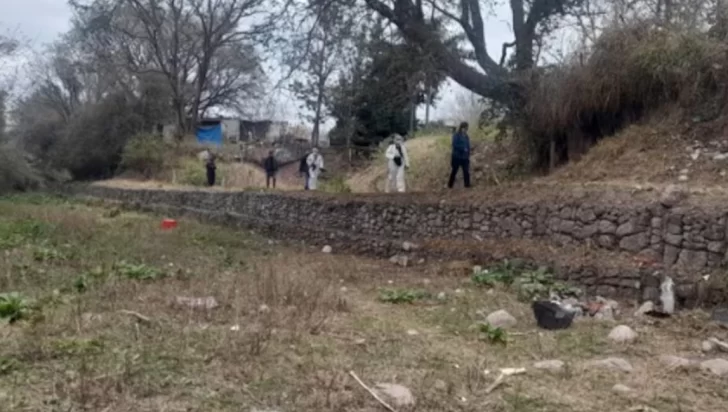 Macabro: encontraron más huesos humanos cerca de la casa del presunto asesino serial de Jujuy Macabro: encontraron más huesos humanos cerca de la casa del presunto asesino serial de Jujuy