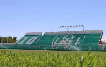 Mientras uno de los candidatos a presidente de Sportivo expuso irregularidades, la Asamblea fue ratificada Mientras uno de los candidatos a presidente de Sportivo expuso irregularidades, la Asamblea fue ratificada