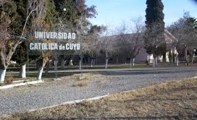 Buenaventura, el vino que lanzó la UCCuyo, es el primero de tres