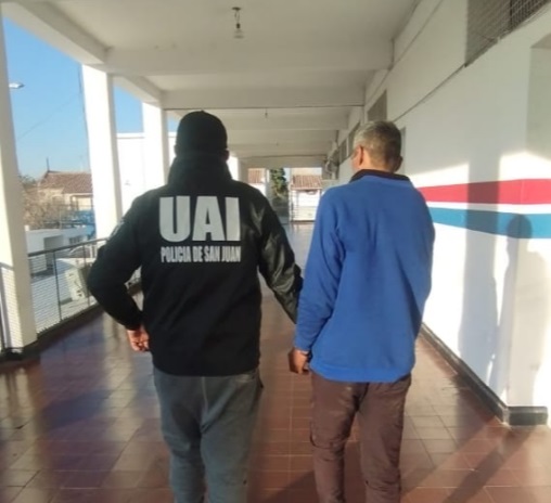 Detuvieron a un sujeto que estaba prófugo tras haber roto el beneficio de salidas transitorias Detuvieron a un sujeto que estaba prófugo tras haber roto el beneficio de salidas transitorias