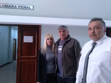 Probation a la mujer que quemó al ciclista: “Es una burla”, dijo la madre de la víctima Probation a la mujer que quemó al ciclista: “Es una burla”, dijo la madre de la víctima