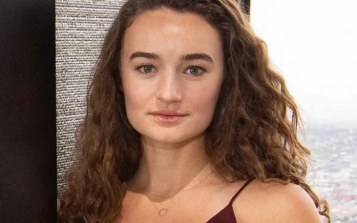 kelly-walking-728x454 kelly-walking-728x454