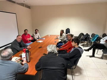 La Mesa Apícola Provincial impulsa cambios normativos y nuevos proyectos La Mesa Apícola Provincial impulsa cambios normativos y nuevos proyectos