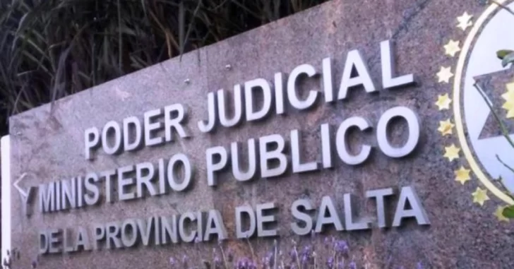 Extraña muerte de dos policías por disparos de arma de fuego