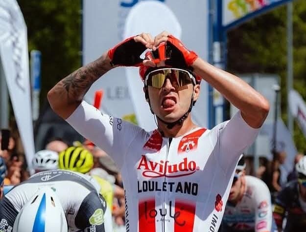 Nicolás Tivani comenzó ganando una importante competencia y es líder de la General Nicolás Tivani comenzó ganando una importante competencia y es líder de la General