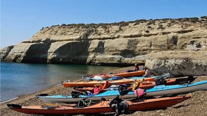 Un instructor de kayak abusaba de las mujeres que contrataban paseos por la playa Un instructor de kayak abusaba de las mujeres que contrataban paseos por la playa
