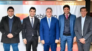 “Provincias Unidas”, el espacio que integran varios gobernadores, presenta este jueves a sus socios en San Juan “Provincias Unidas”, el espacio que integran varios gobernadores, presenta este jueves a sus socios en San Juan