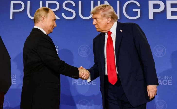 La cumbre entre Trump y Putin concluyó sin acuerdo de cese del fuego en Ucrania La cumbre entre Trump y Putin concluyó sin acuerdo de cese del fuego en Ucrania