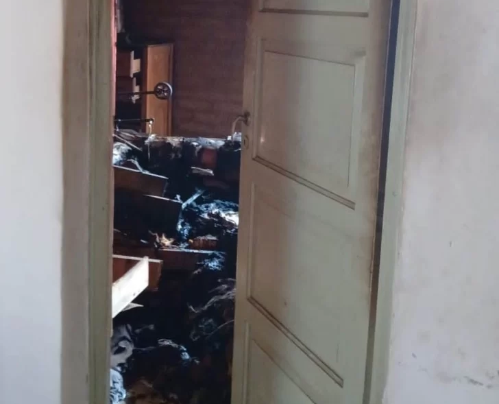 Asesinaron a un jubilado: tenía golpes, estaba atado y quemado en una habitación