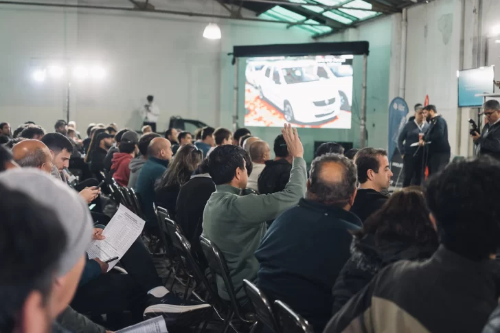 Por el remate de vehículos oficiales, la Caja de Acción Social recaudó más de $110 millones