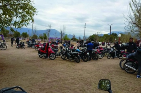 Murió mientras jugaba al fútbol Murió mientras jugaba al fútbol