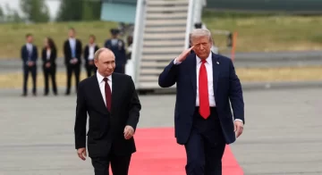 Trump y Putin están reunidos: hay expectativa por un posible tratado de paz entre Ucrania y Rusia Trump y Putin están reunidos: hay expectativa por un posible tratado de paz entre Ucrania y Rusia