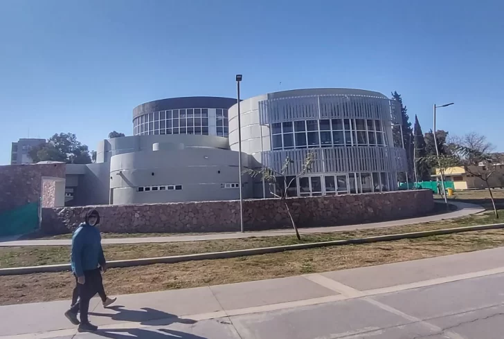 Desde la otra semana redefinirán qué podrá ver el público en el museo de dinosaurios