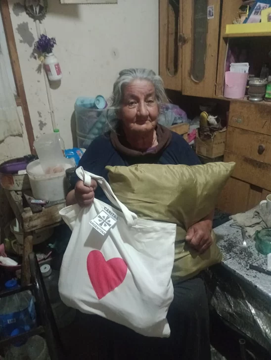 Harán un almuerzo para más de 50 abuelos en situación de calle, solos o sin recursos económicos, y piden colaboración