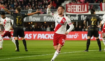 River le ganó 2-1 a Estudiantes y trepó a la cima de su grupo River le ganó 2-1 a Estudiantes y trepó a la cima de su grupo