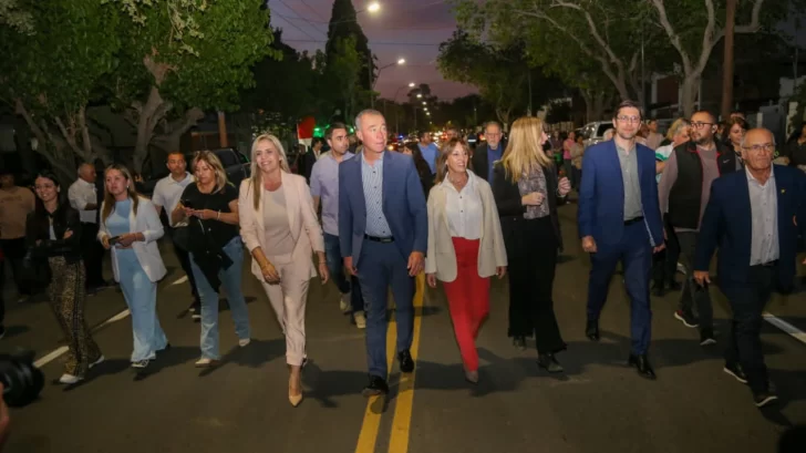 El vicegobernador Fabián Martín y la intendente Susana Laciar inauguraron obras en una calle transitada de la Capital
