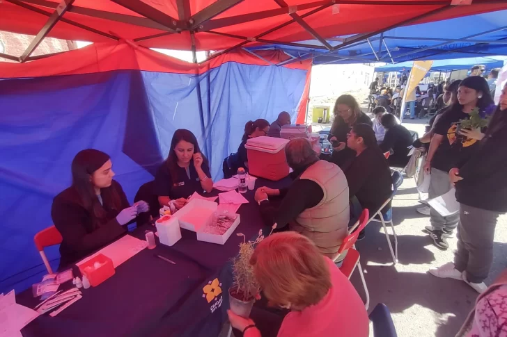 Capital puso en marcha una nueva propuesta para mujeres que incluye desde atención médica gratuita hasta clases de cocina