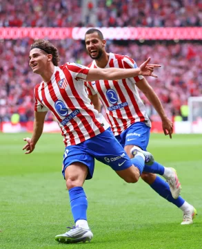 Atlético de Madrid goleó 5-2 al Real Madrid, con dos goles de Julián Álvarez y poca incidencia de Mastantuono