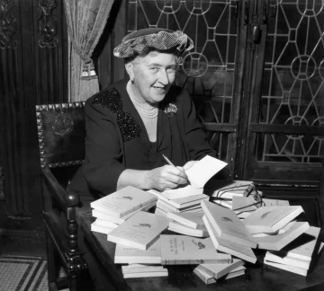 La “reina del crimen” sigue siendo la consagrada Agatha Christie