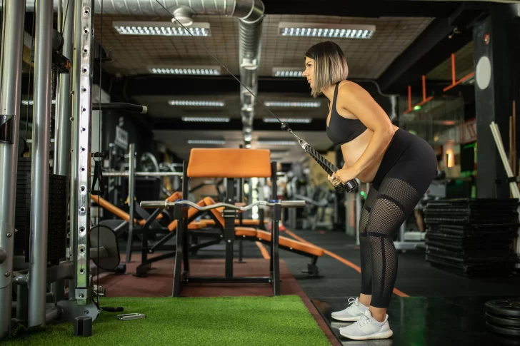 Hacer ejercicio físico durante el embarazo: beneficios, cuidados y precauciones