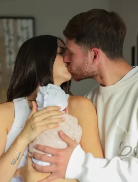 BEBEBEEEEEEEA-550x728