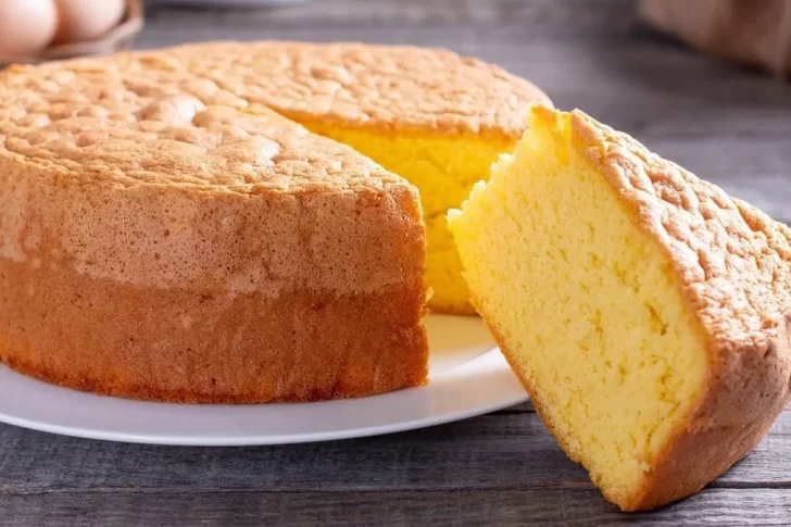 Bizcochuelo de naranja sin azúcar: La receta rápida para tu fin de semana