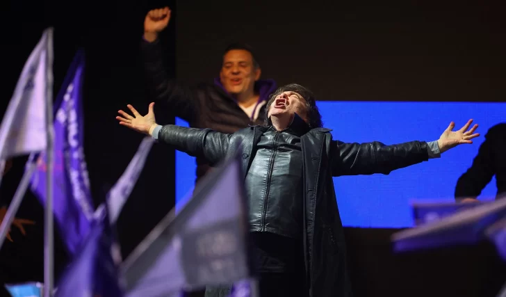 Rotundo respaldo de Milei a su hermana al cerrar la campaña