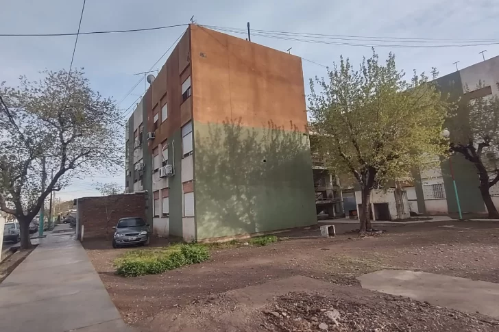 Grupo de WhatsApp sólo de hombres por los robos: ya se apedrearon con ladrones